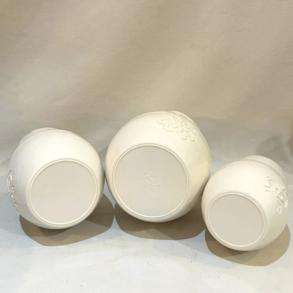 FRED MATRYOSHKAS Nesting Dolls Plastic Measuring Cups Set